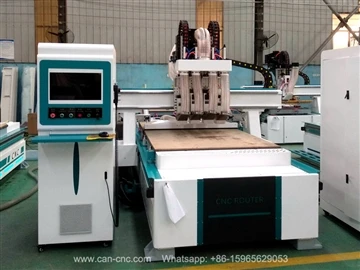 Elkészült az algériai pneumatikus ATC CNC router több orsóval. Köszönjük az ü...